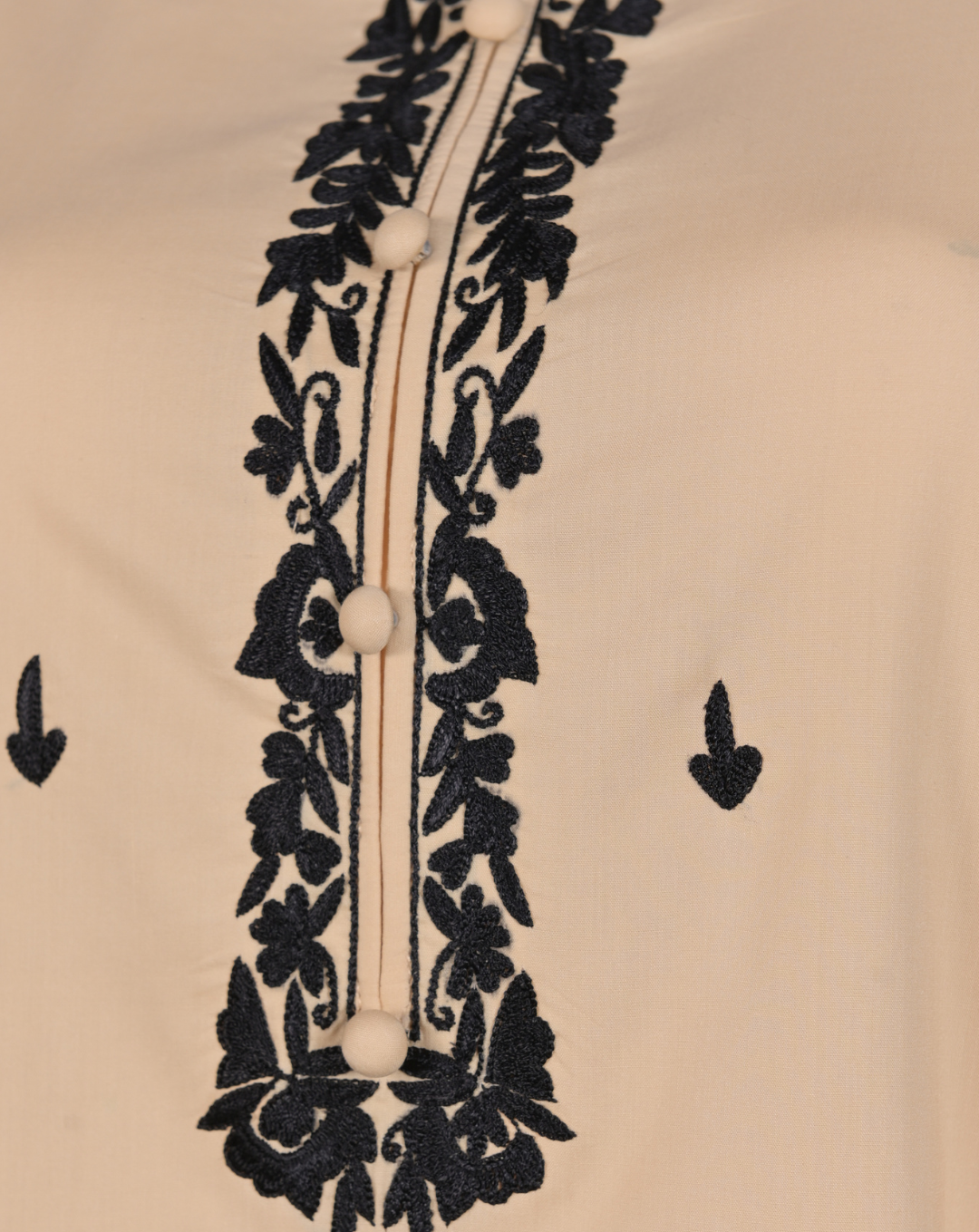 Ivory & Black Contrast Embroidered 3-Piece Suit - Product 51 - View 6